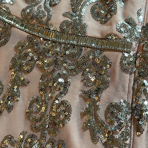 NWOT R & M Richards champagne colored sequined gown size 10 - Picture 12 of 14